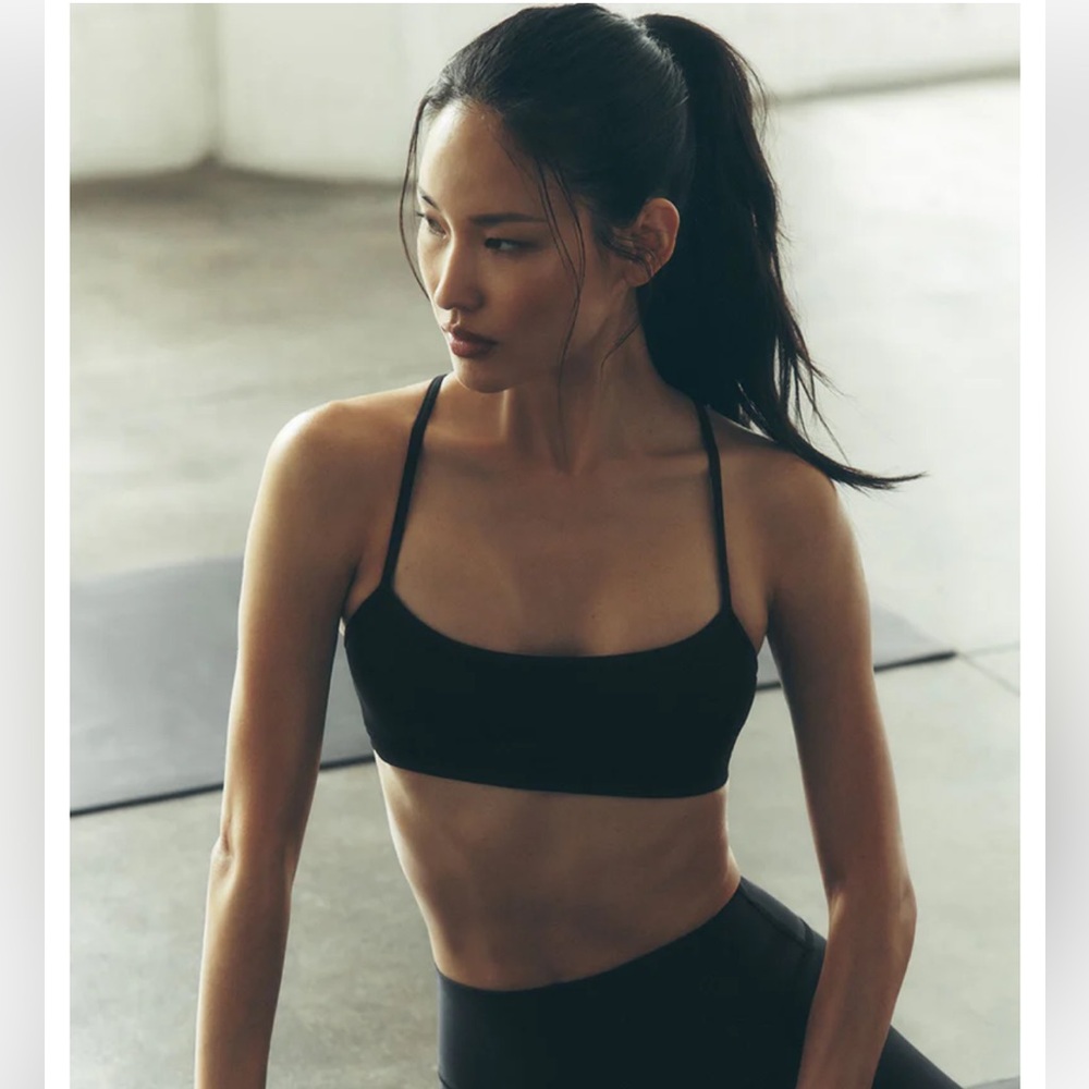 NWT • Alo • Airlift Intrigue Bra • Sz M